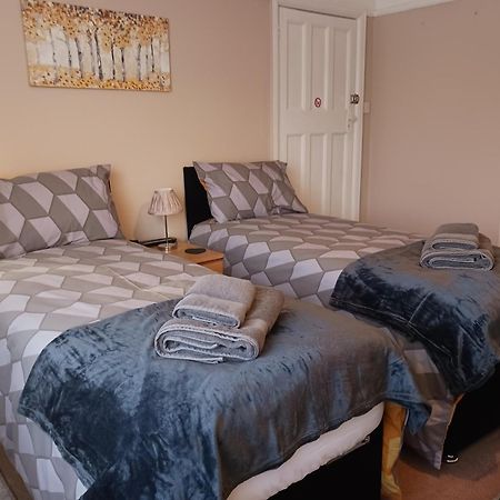 Felpham Guest House - Self Catering Богнор-Риджис Екстер'єр фото